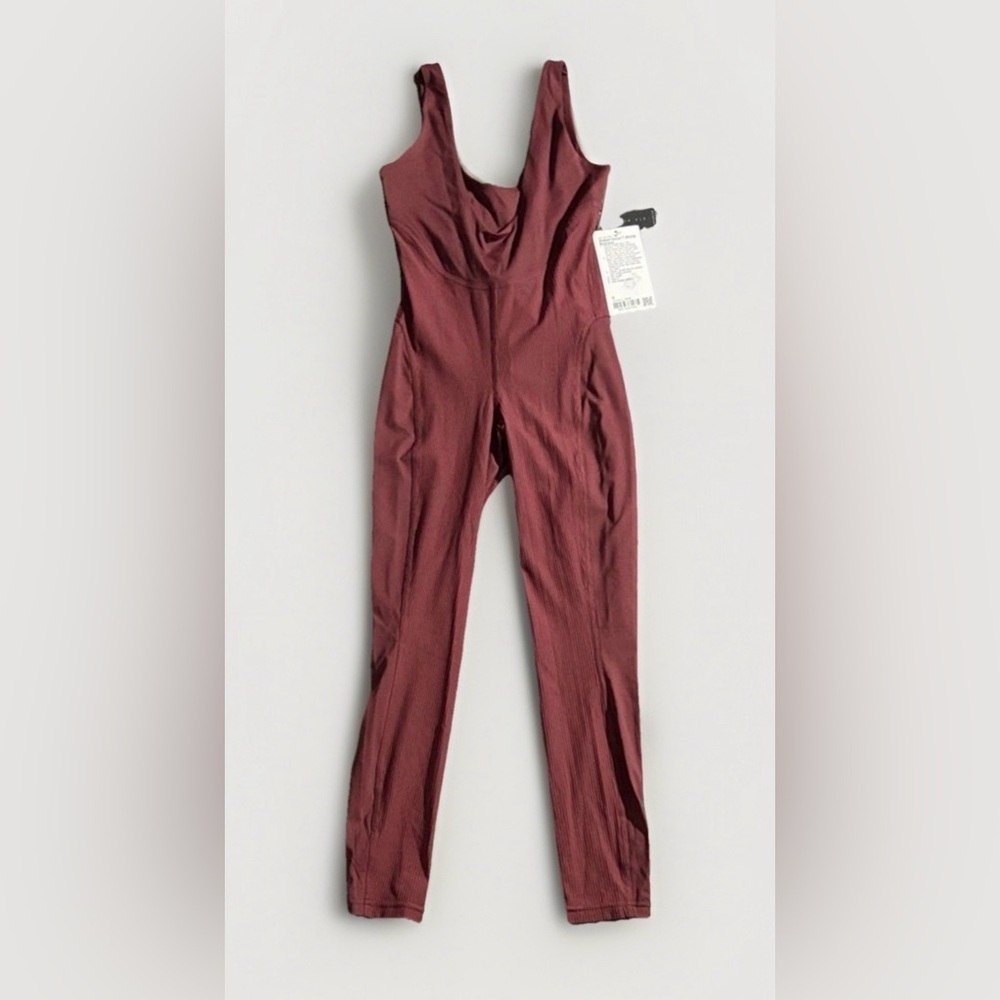 NWT Lululemon Ribbed Nulu Ski tank leggings Bodysuit red maroon medium 6 8